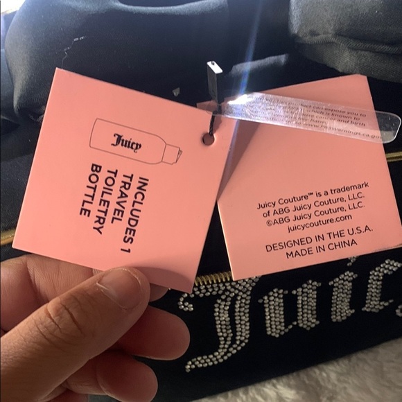 Juicy Couture Black Cosmetic Bag with Bow - Picture 4 of 13